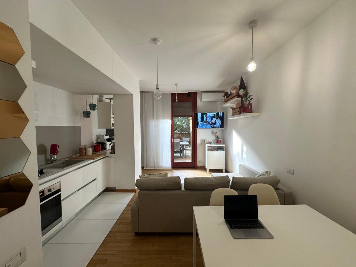 Be-c0 Bicocca Luxury Garden Apartamento *