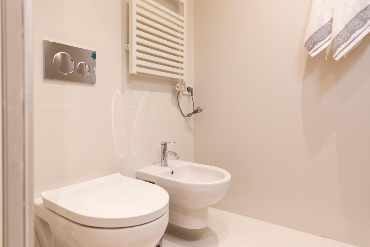 Domus Ticinese Apartment Milan