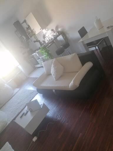 1 10 Min Walking From Isola Milan