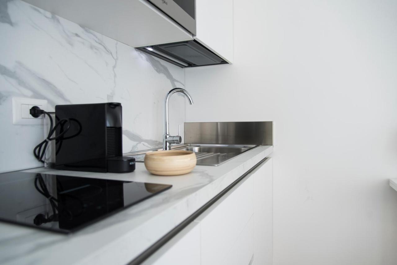 Apartment Youhosty - Sciesa Milan