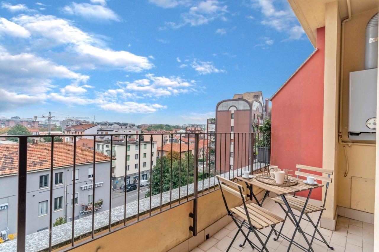 Ar 73 Loreto 2 Minutes From The Metro Apartment Milan