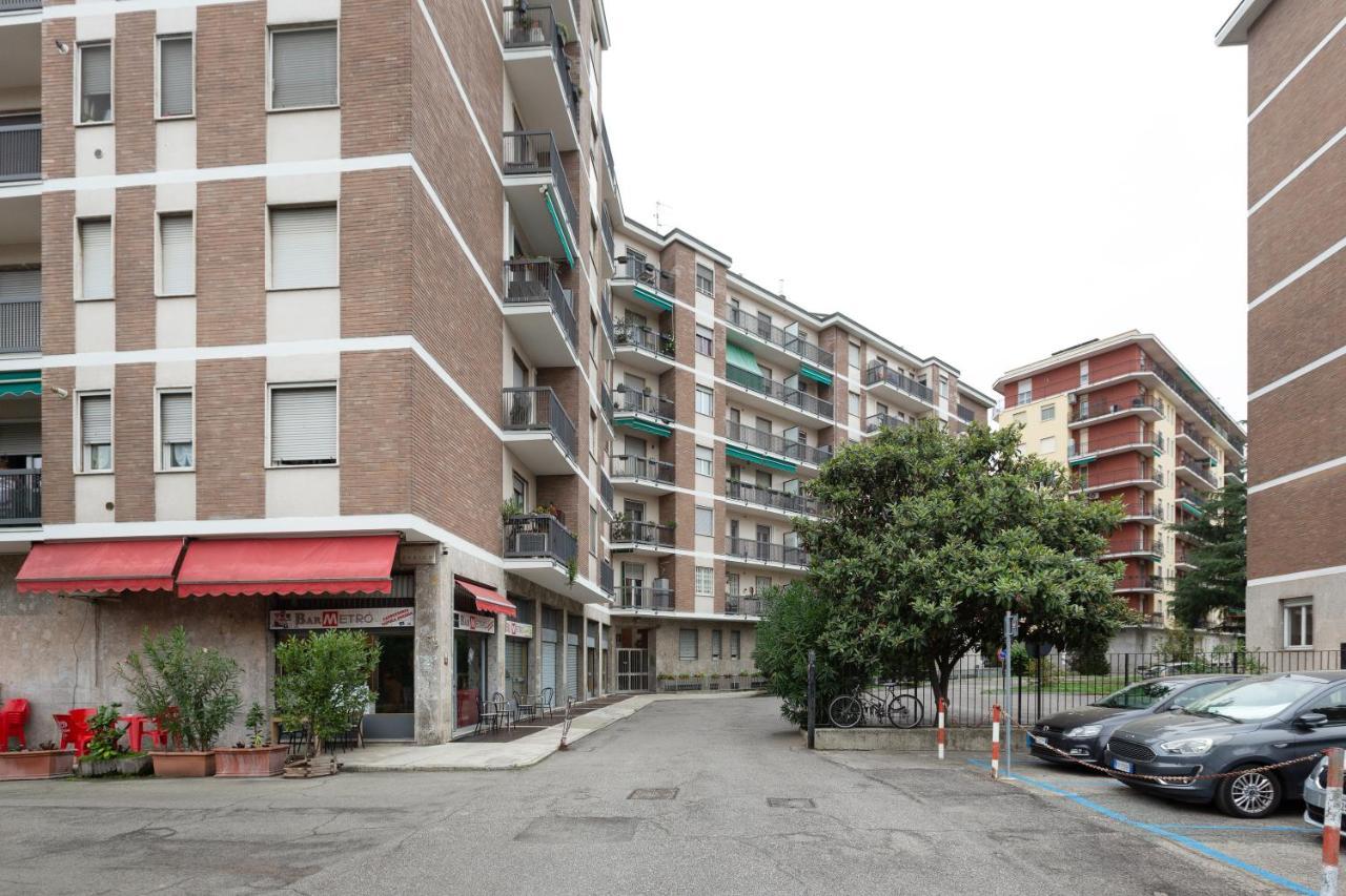 With Balcony -bisceglie Red Line Subway Appartamento Milano