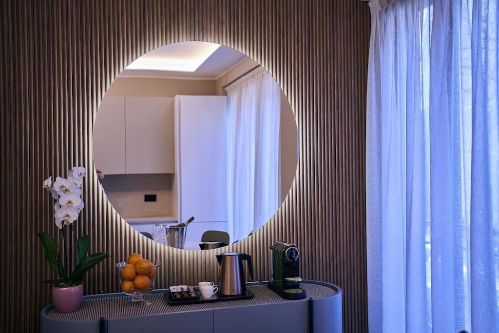 Contempora - Two Bedrooms Monet Apartment Milan