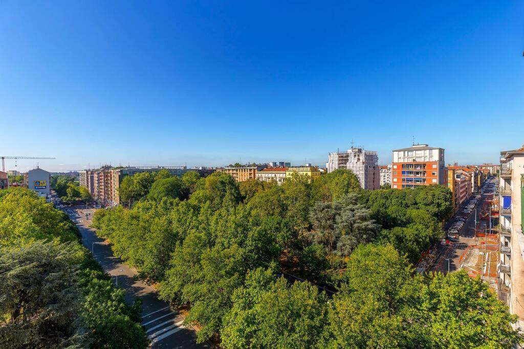 Sunny & Updated Flat With Panoramic View 50m From M4 Stop Apartamento