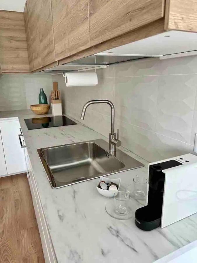 Apartment Luxury 2 Bedroom Apartament, Close To San Siro, Fiera And 10 Min Metro To Duomo Milan