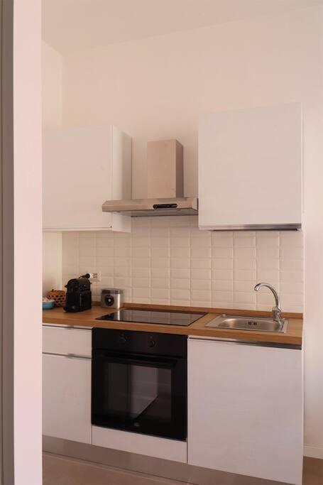 Bilocale Metro 4 Blu Frattini - Airport Linate Appartamento *