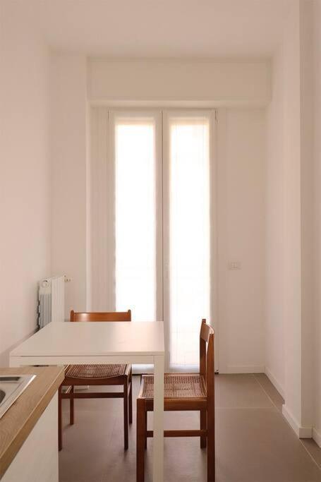 Appartamento Bilocale Metro 4 Blu Frattini - Airport Linate *