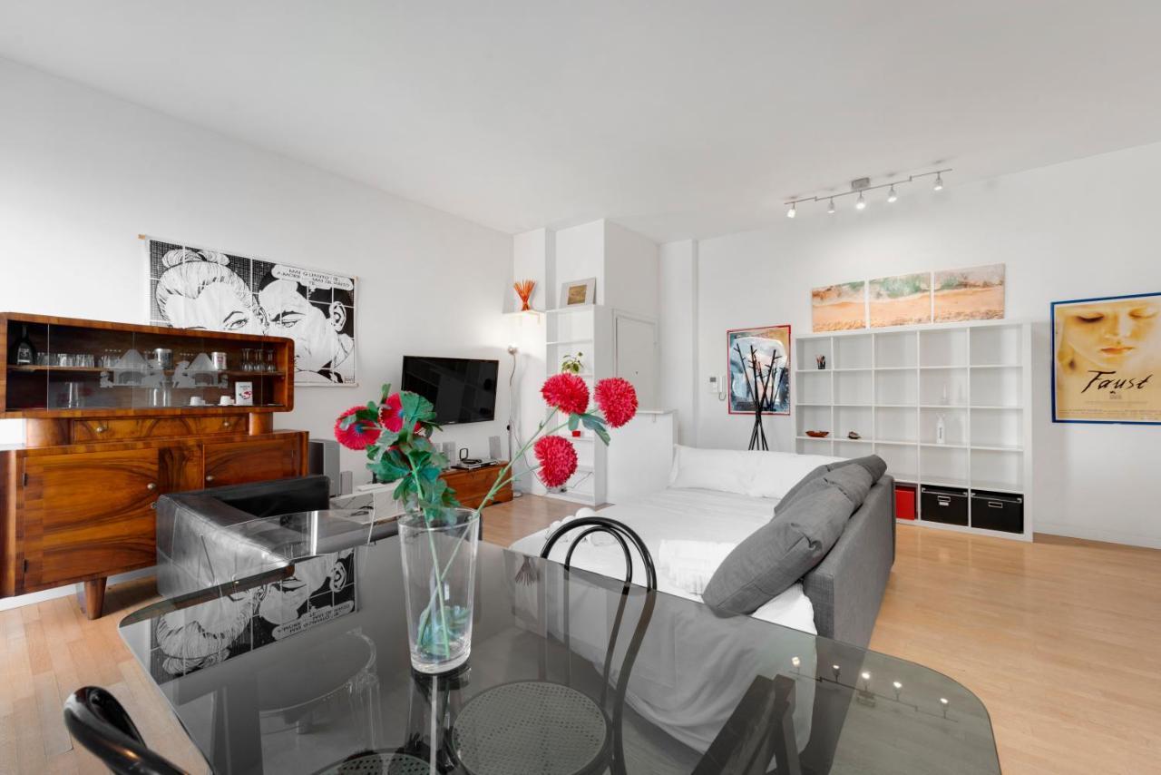 5 Min Duomo - Next To Metro Station Apartment Milan