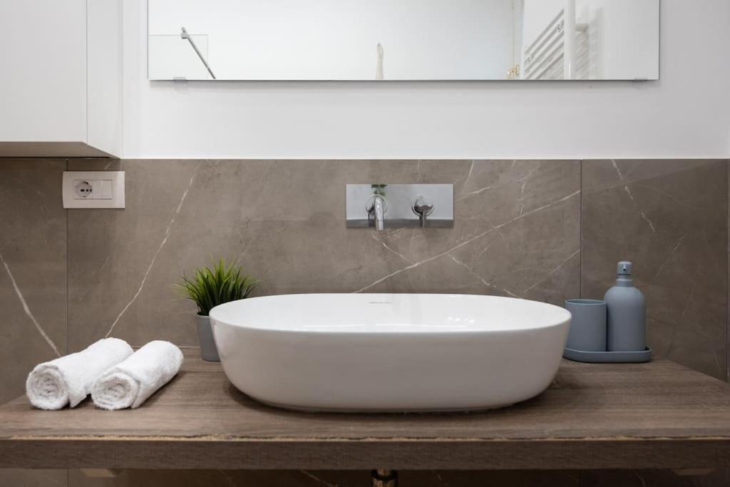 Moderno A City Life- Mico-3 Torri- Metro 700m Appartamento Milano