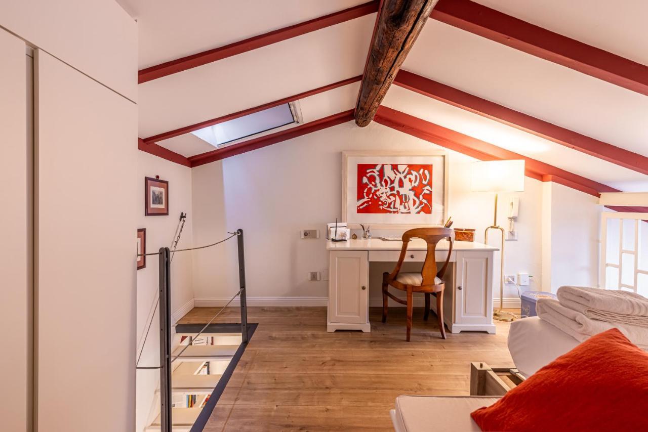 Colonne - Ticinese Cozy Apartment Milan