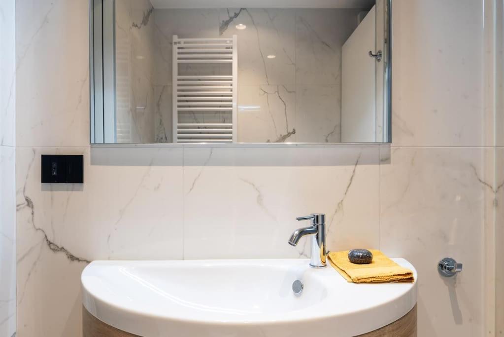 Emotichome 8 E 9 Flexyrent Studio Apartment Milan