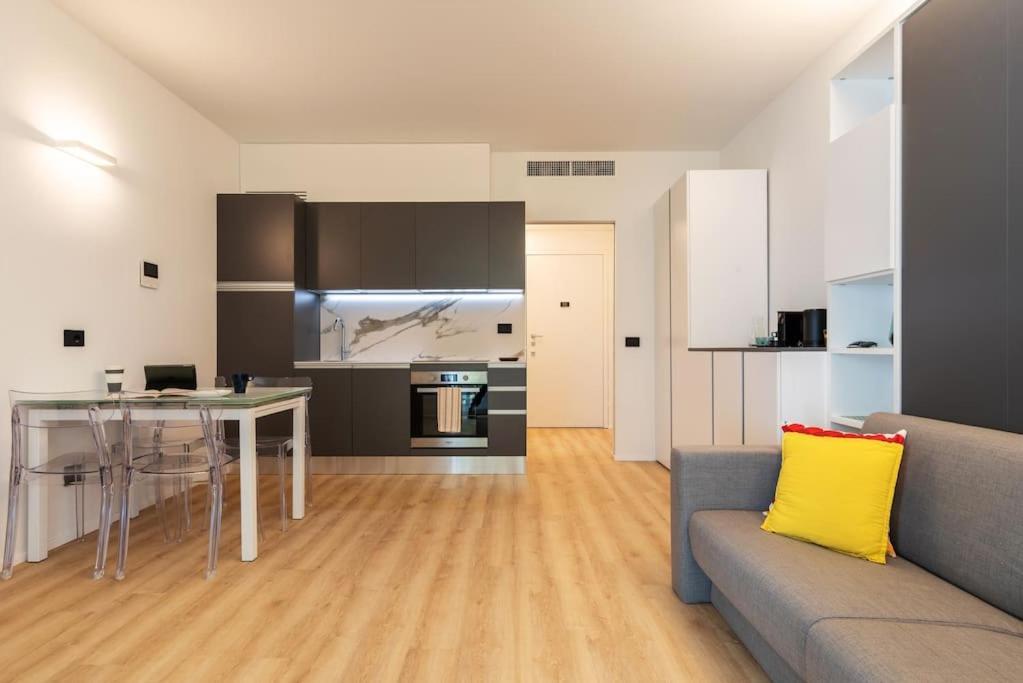 Apartment Emotichome 8 E 9 Flexyrent Studio Milan