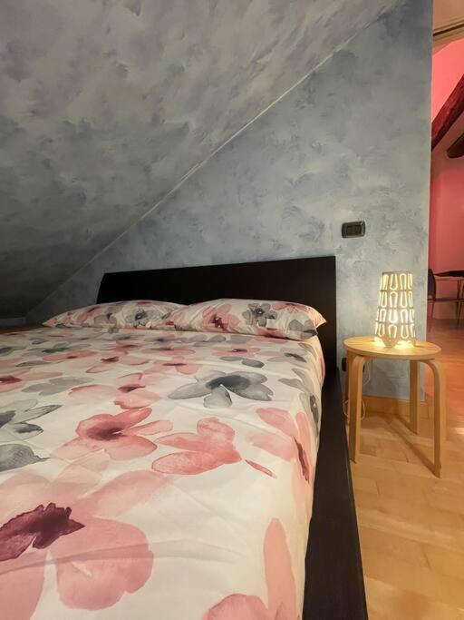 Attic Apartment *