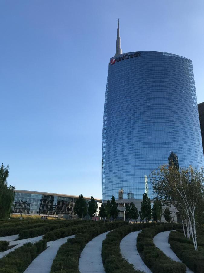 Central/garibaldi Luxurious Two-room Apartment. * Milan
