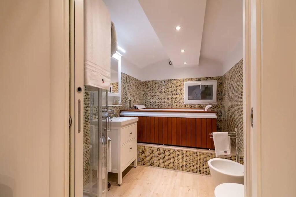 Apartamento Moscova - Garibaldi Lusso, Sauna E Idromassaggio