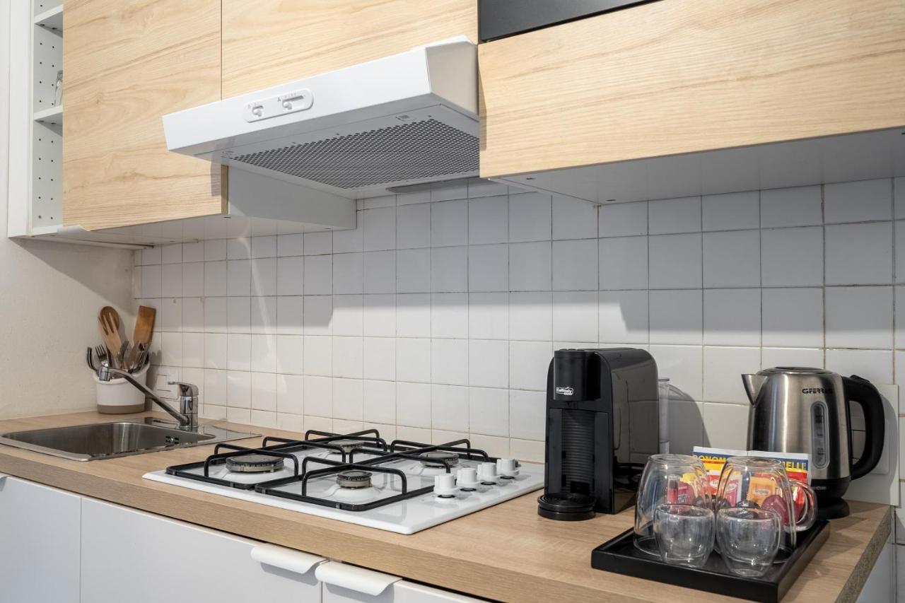 Comfy Free Wi-fi And Netflix, 4 Stops To Duomo Square * Milão