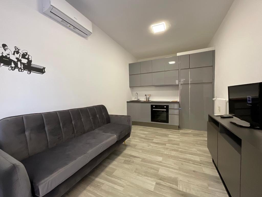 Apartment Center Flats *