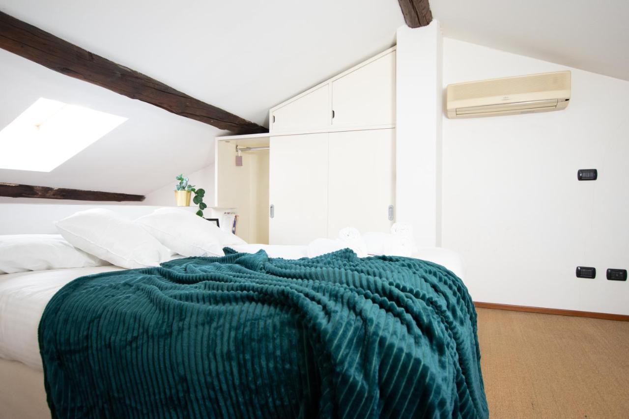 Apartment Ihost - Ticinese 75 Milan