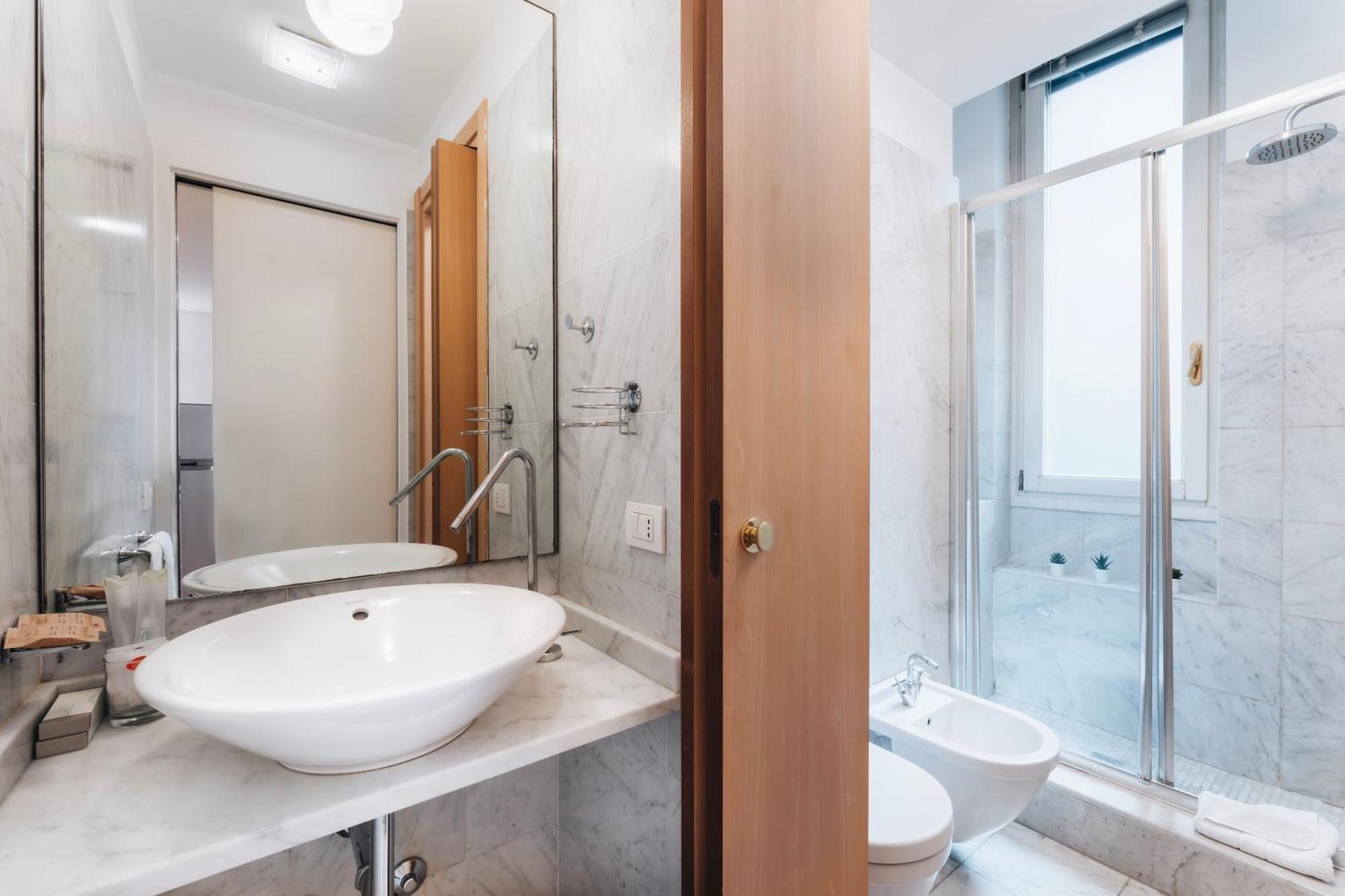 Charming De Togni Apartment Milan