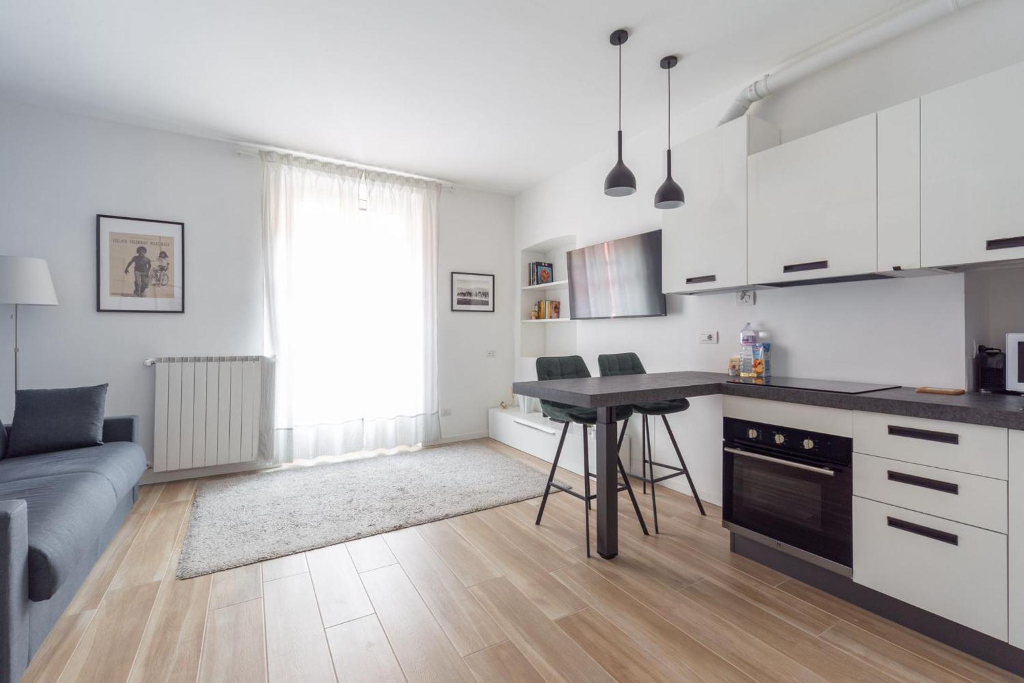 Apartment Cozy Small House Porta Venezia Milan