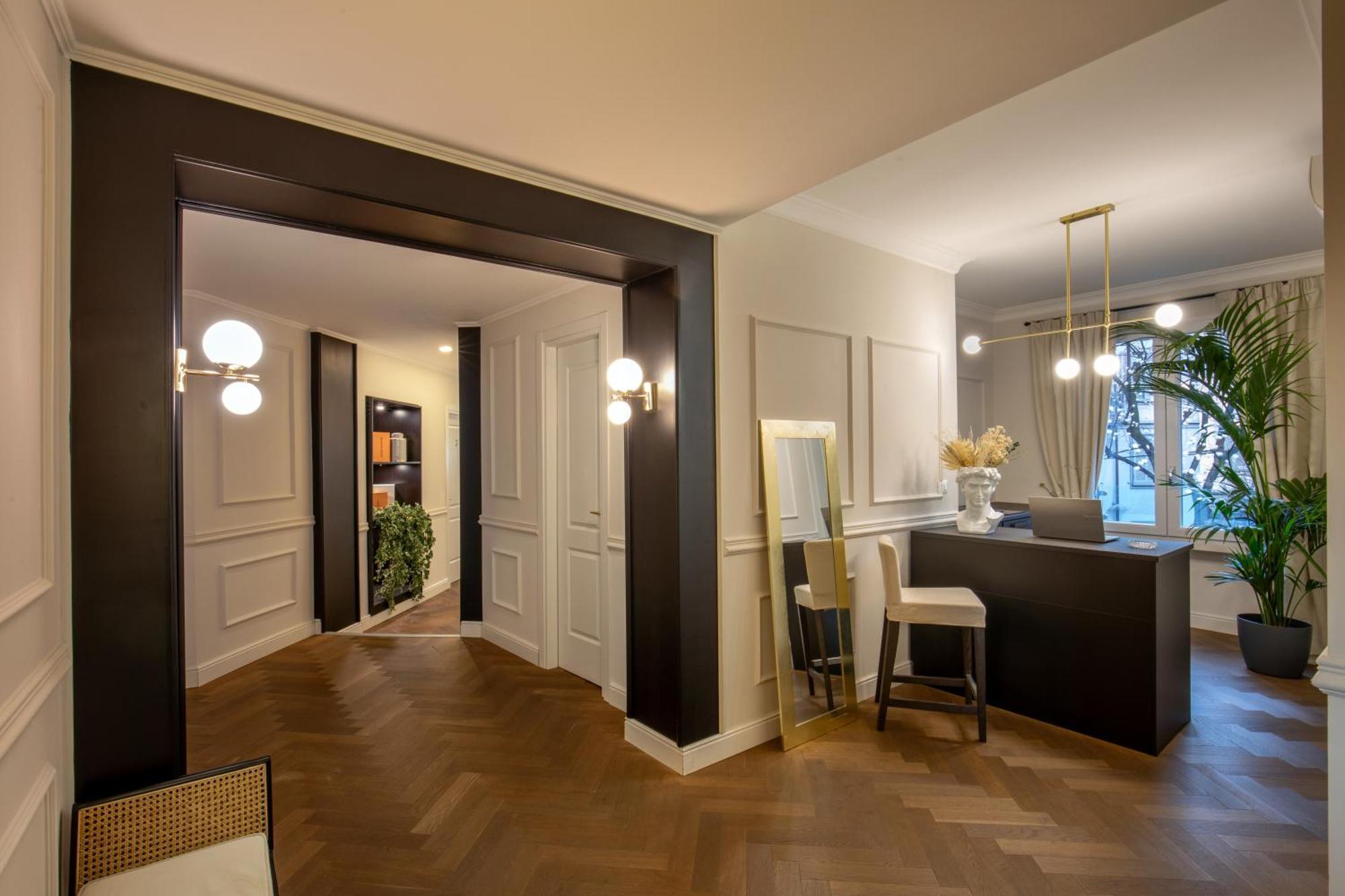 Daplace - Corso Monforte Milan