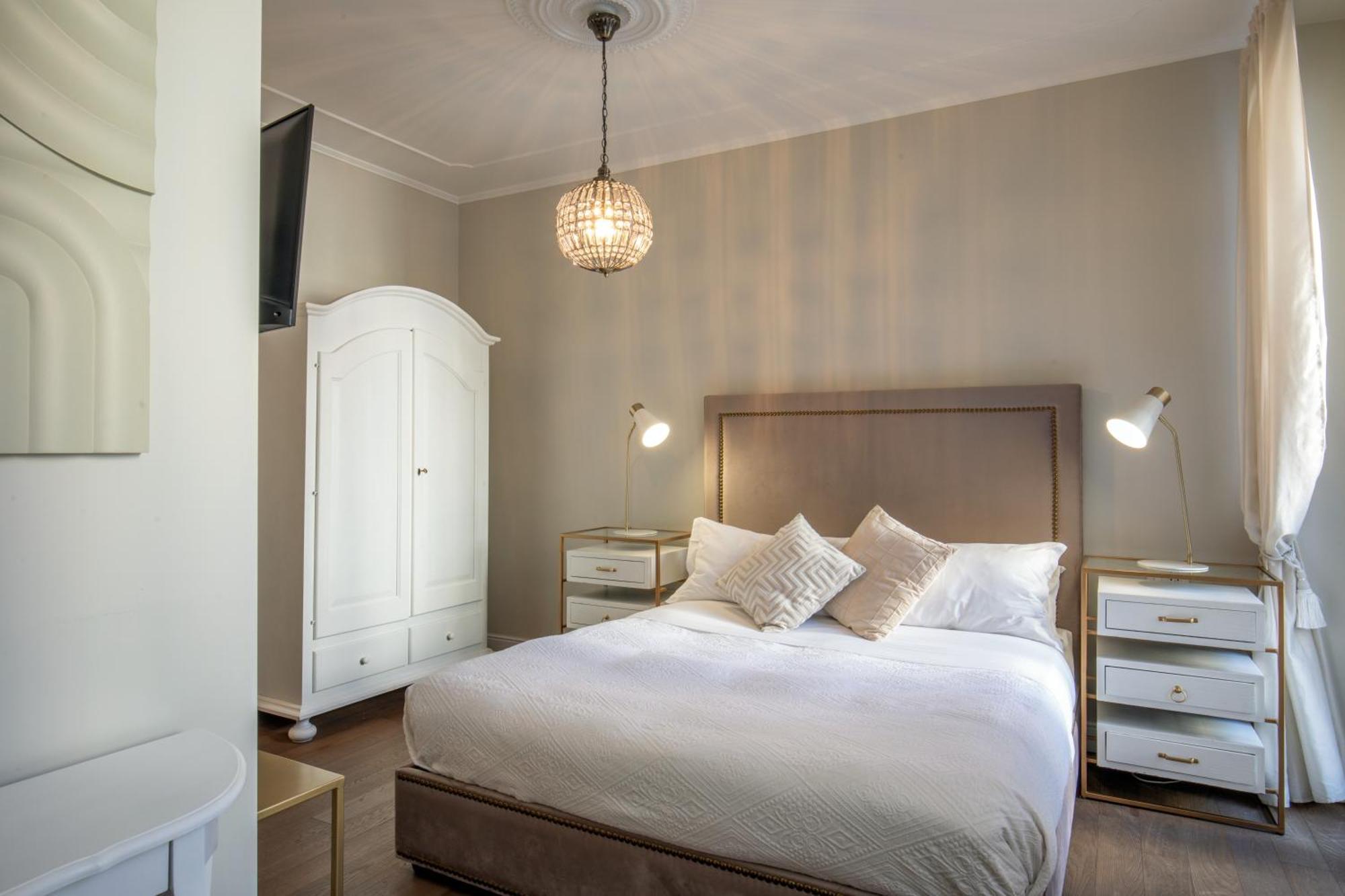 Guest house Daplace - Corso Monforte *