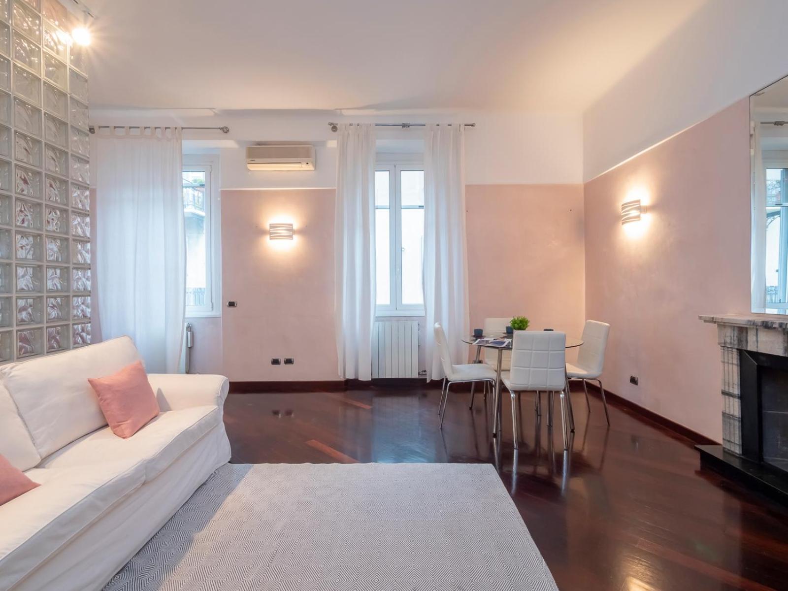Xenia - Elegant Two-room In Porta Venezia Milan