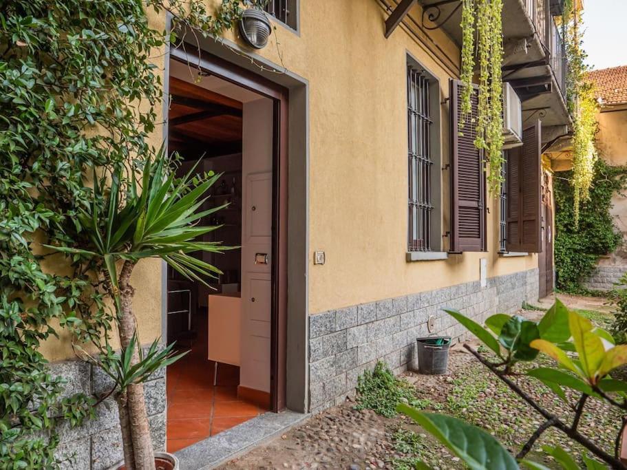 Spazioso Loft Imbonati6 Apartment