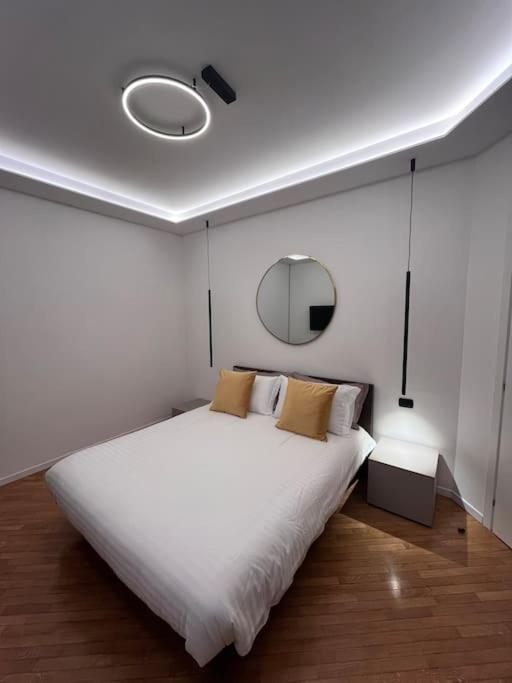 Aurora Rho Fiera Apartment