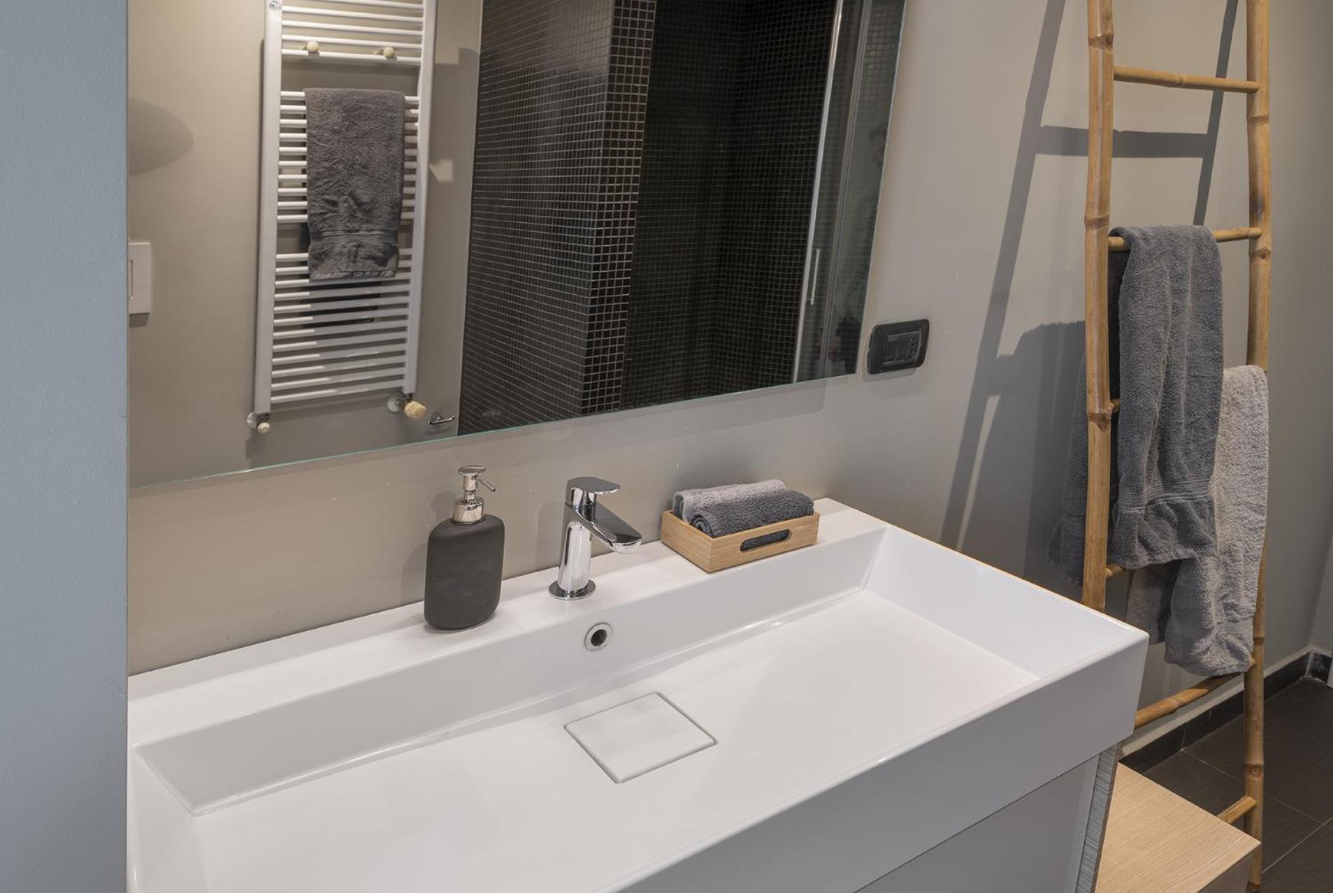 Giresio 41 - Your Penthouse With Rooftop Garden In Navigli - Wifi * Milan