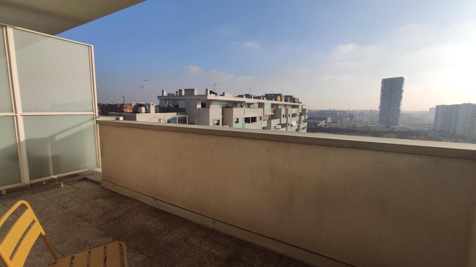 Sui Generis Penthouse With Terraces Milão