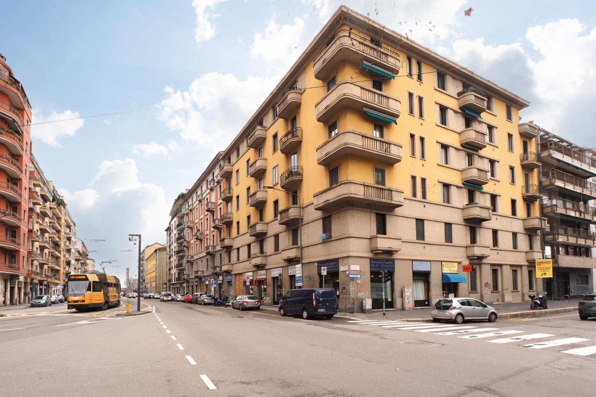 Apartment Luminoso Con Terrazzo Forlanini Linate Milan