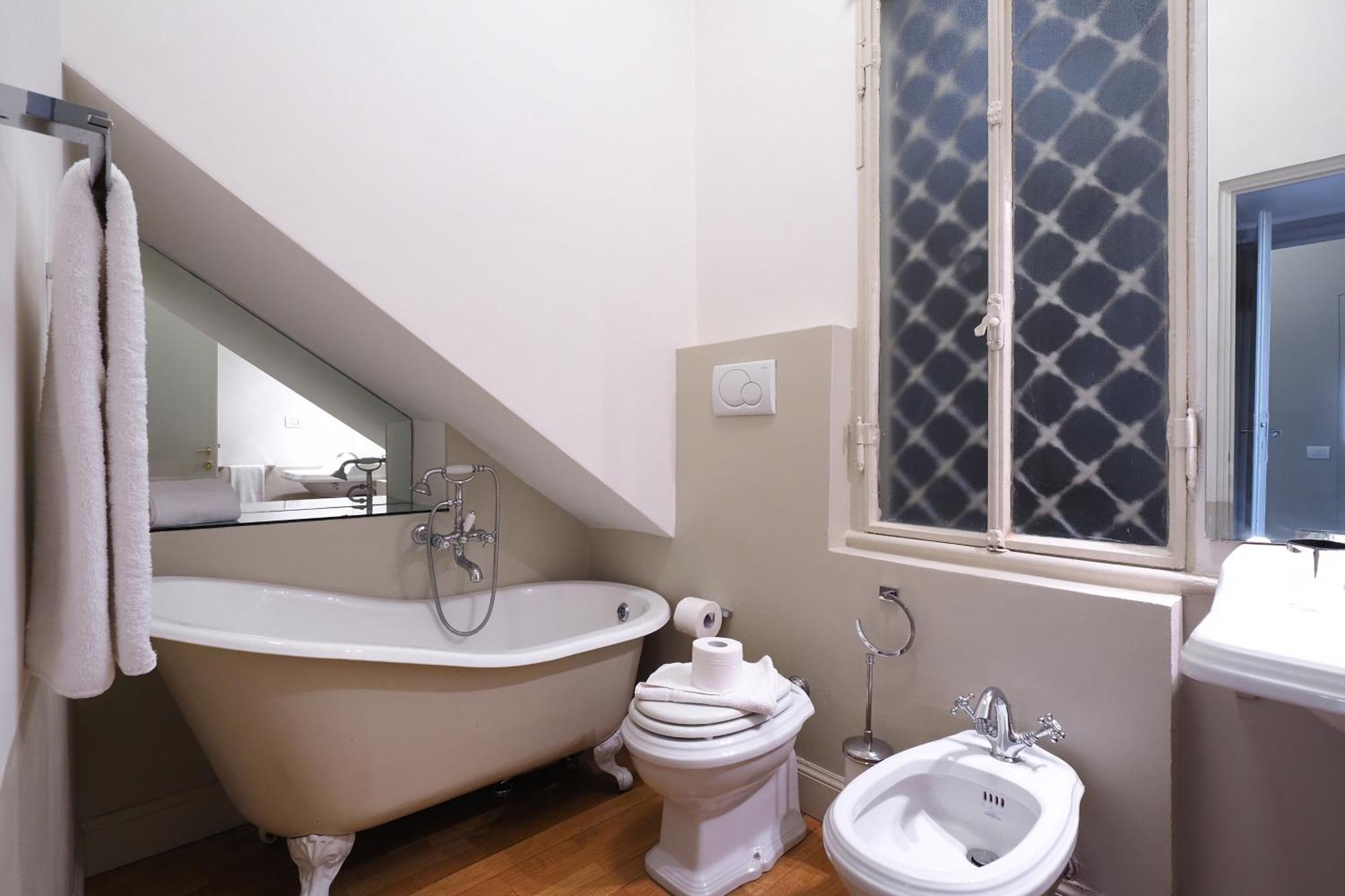 Contempora Serviced - Quadrilocale Pta Vercellina Apartamento Milão
