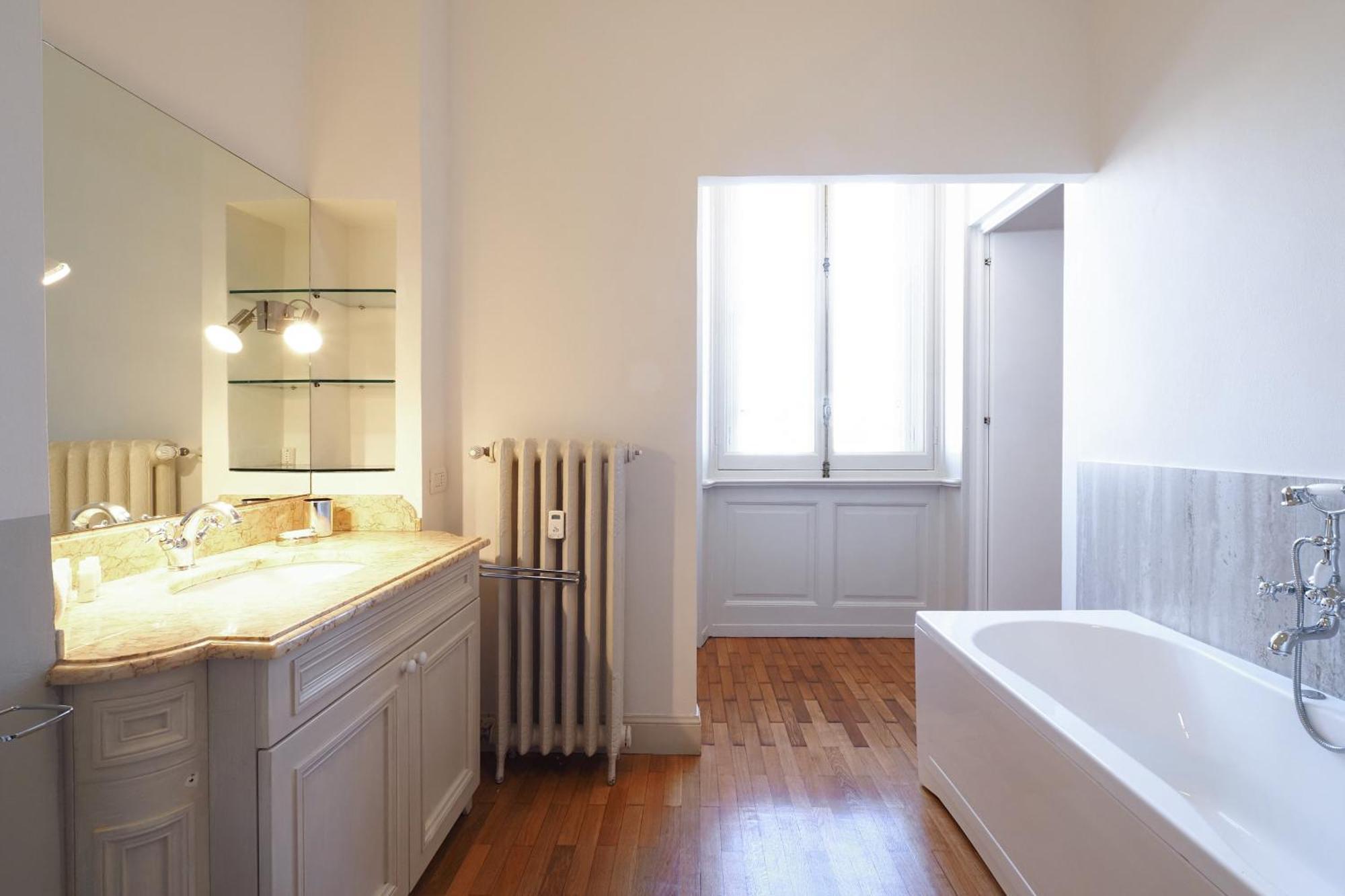 Contempora Serviced - Quadrilocale Pta Vercellina Apartamento