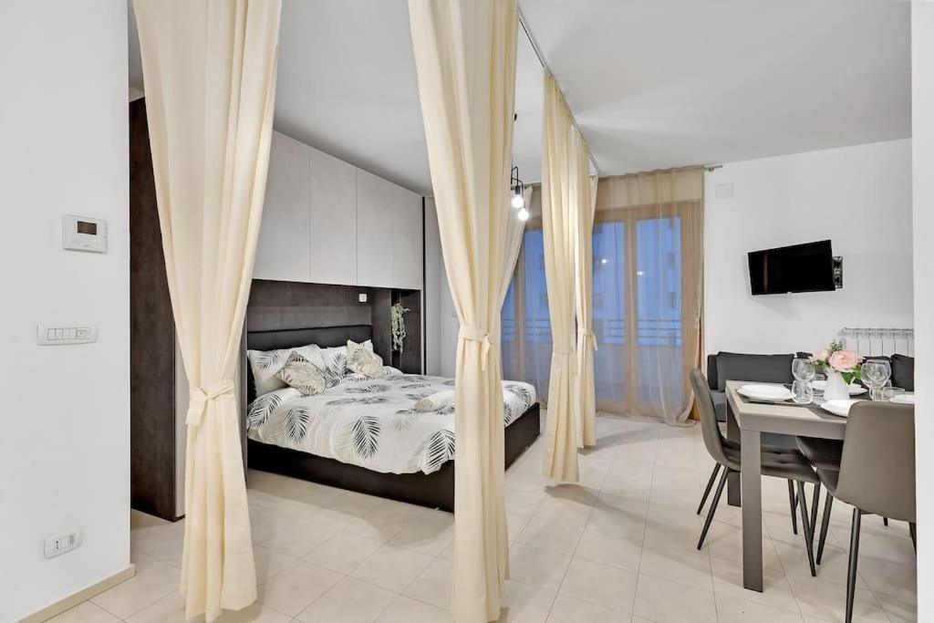 Apartamento Private Parking-terrace10 Min To Linate Airport Milão