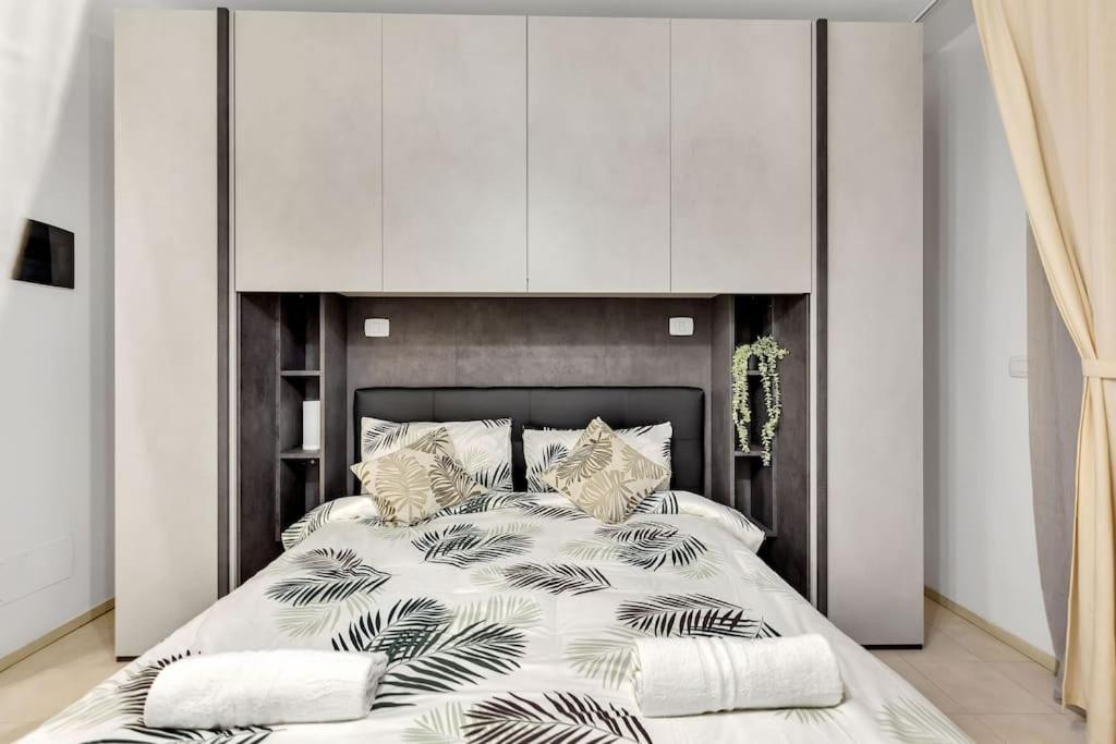 Private Parking-terrace10 Min To Linate Airport * Milão