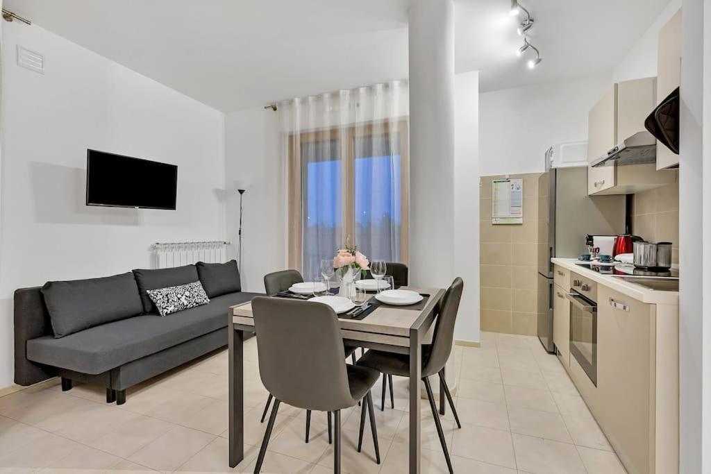 Private Parking-terrace10 Min To Linate Airport Milão