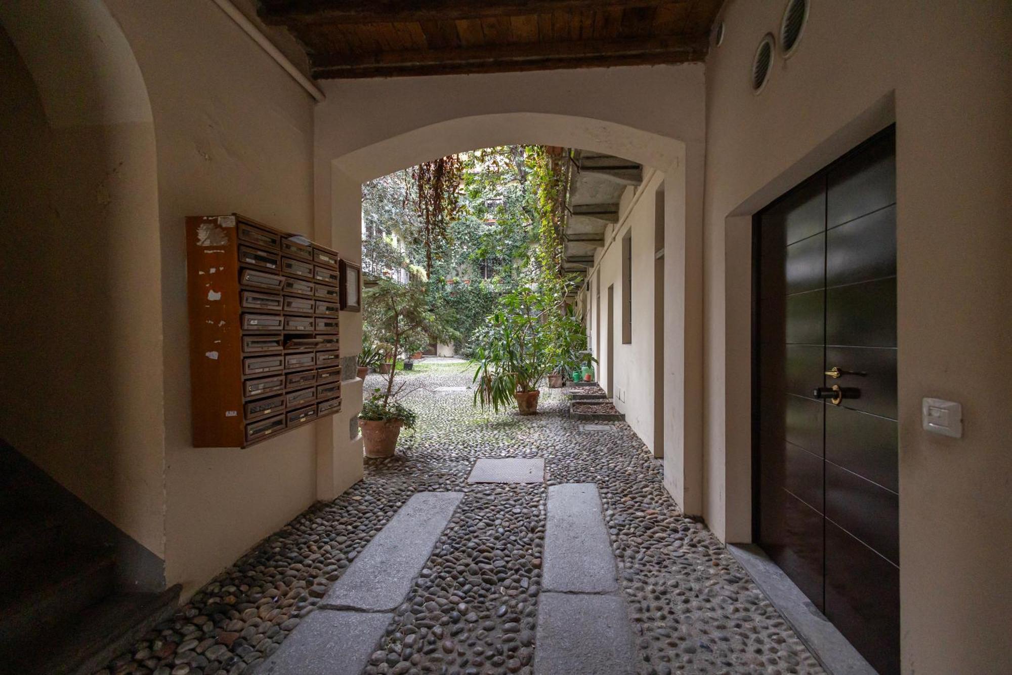 Flora 57 - Splendido Loft Nel Cuore Dei Navigli * Milan