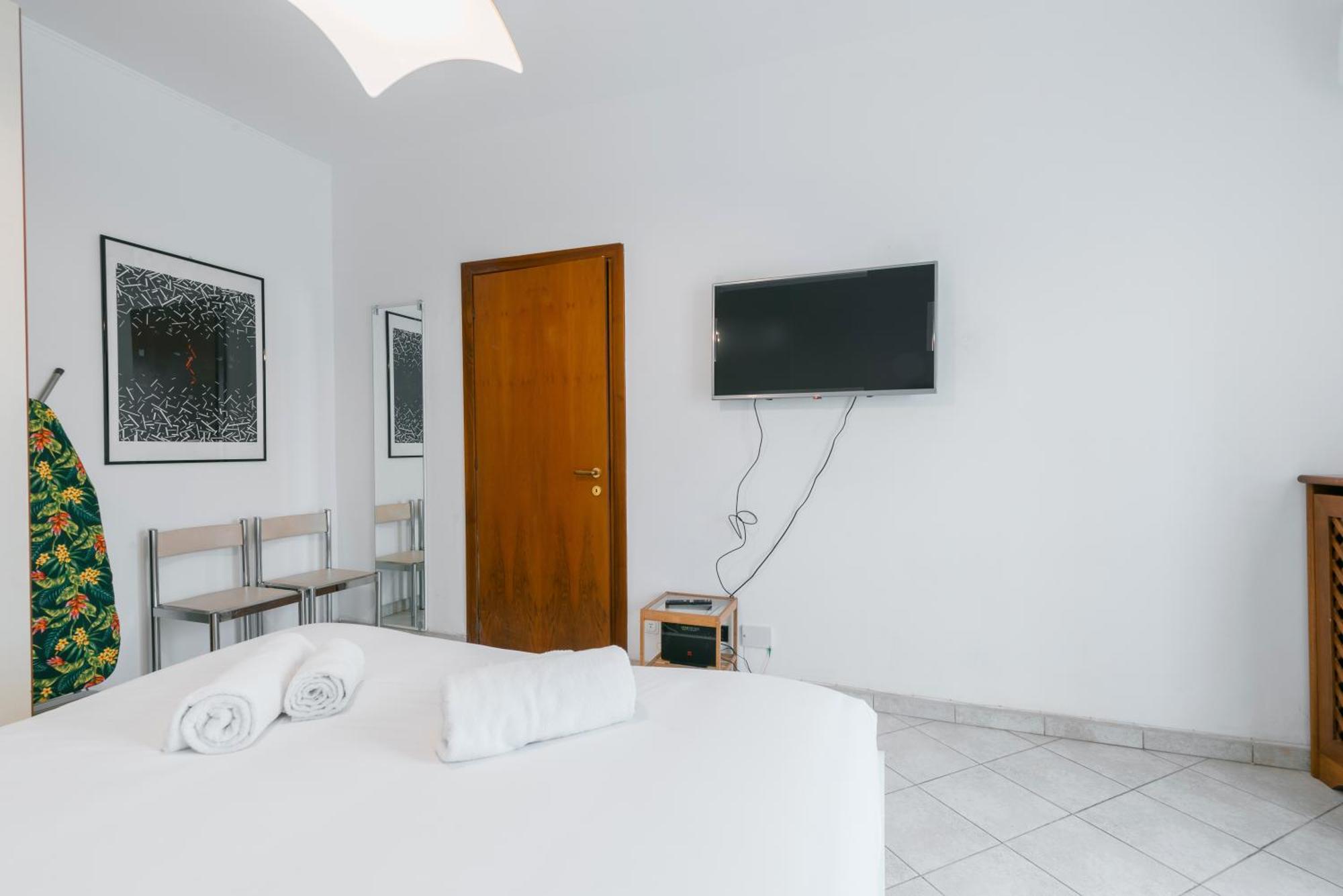 Apartment Ihost - De Andreis 11 Milan