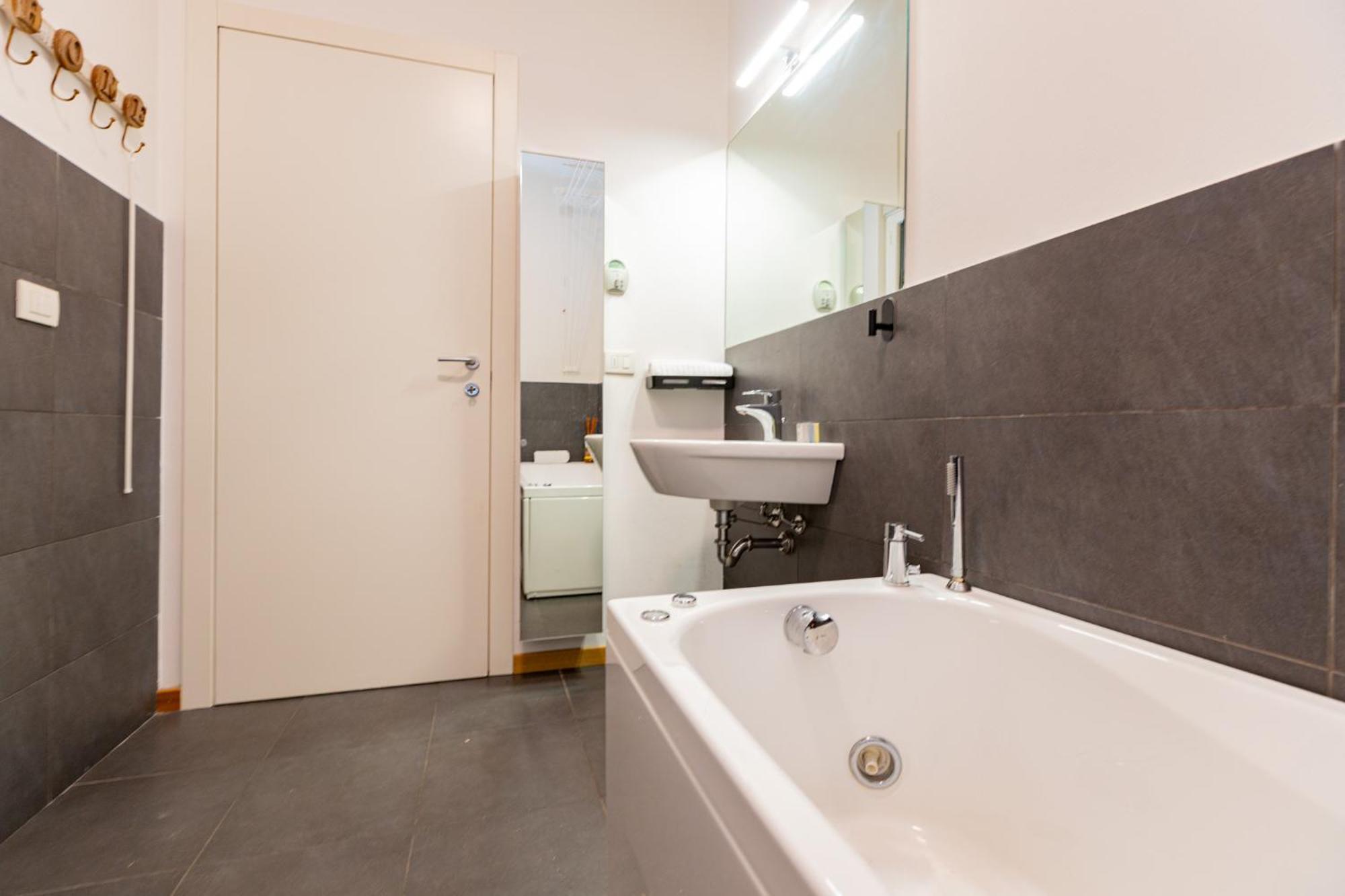 Premuda20 Elegant Apartment Milan