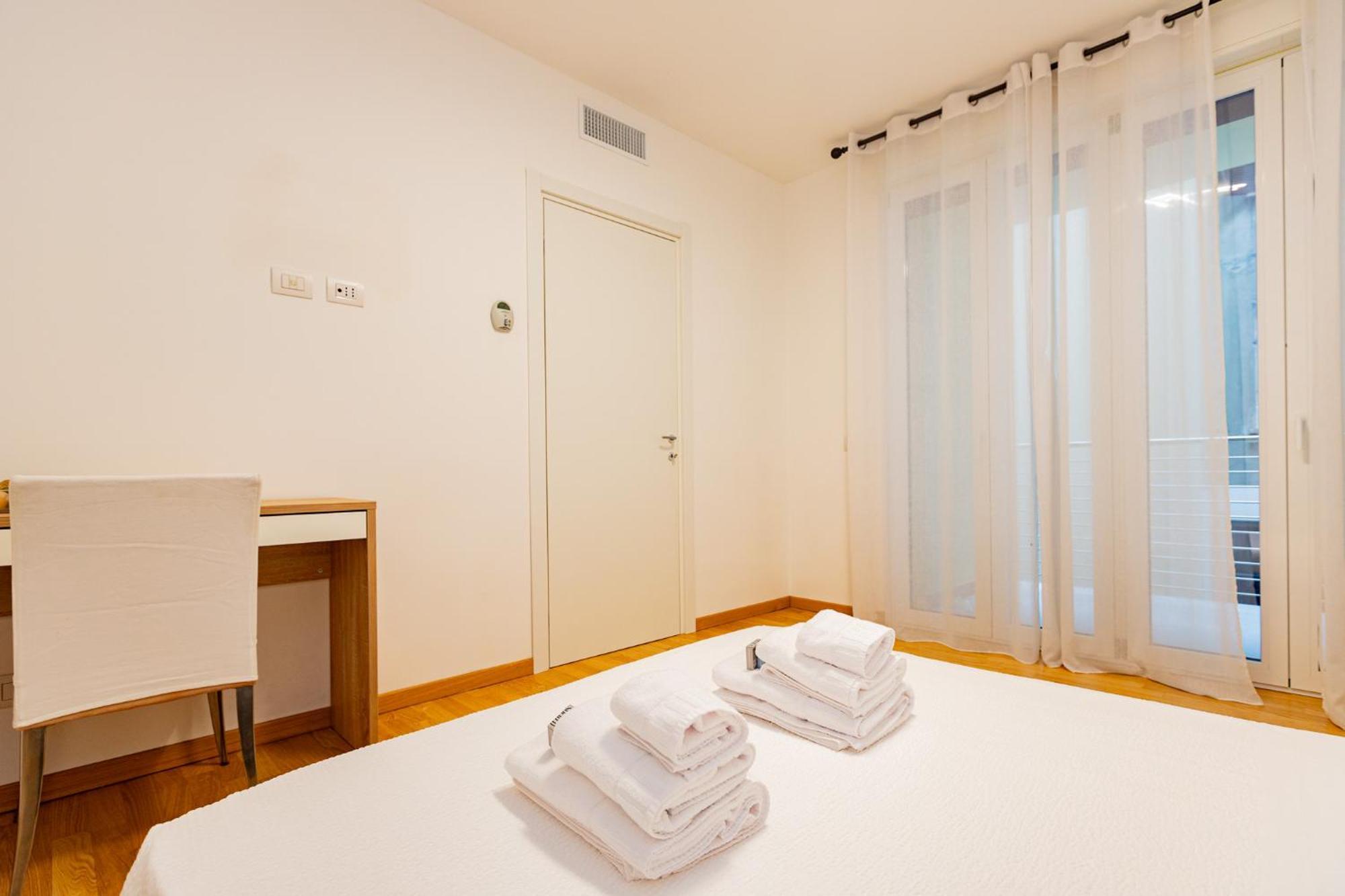 Premuda20 Elegant Apartment Milan