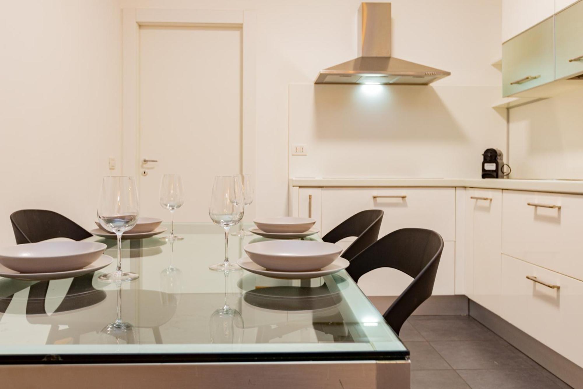 Premuda20 Elegant Apartment Milan