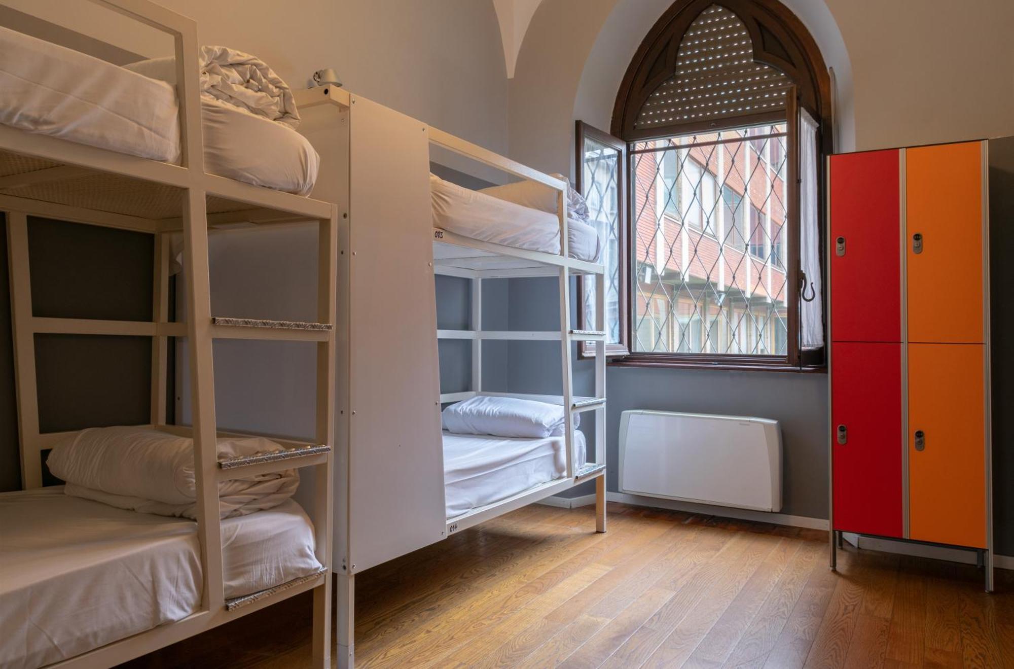 Babila Hostel&bistrot Ostello
