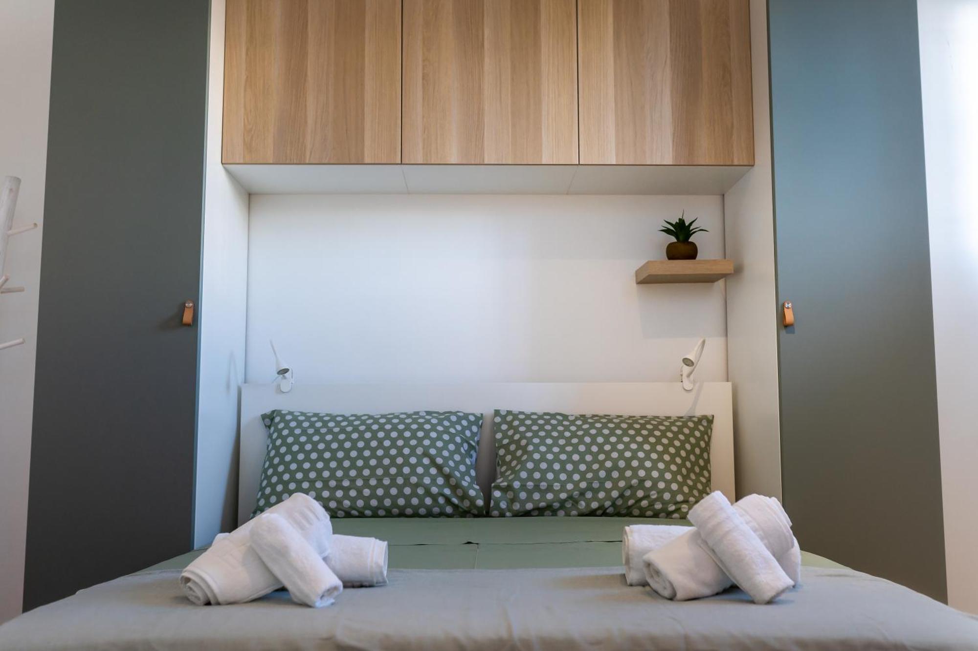Prada's Nest - Modern Design And Close To Metro Apartment *