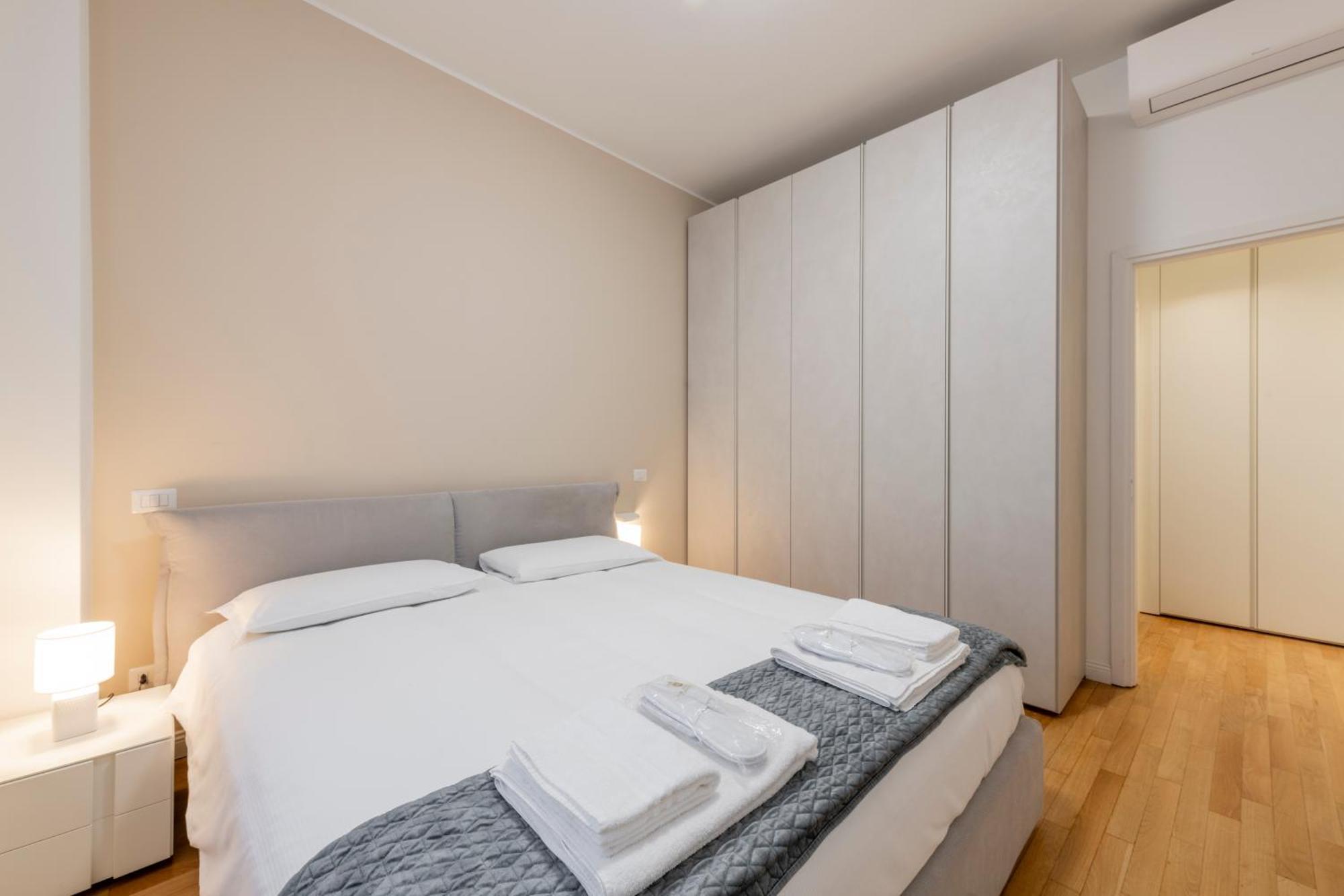 Royal - Centro Apartment Milan