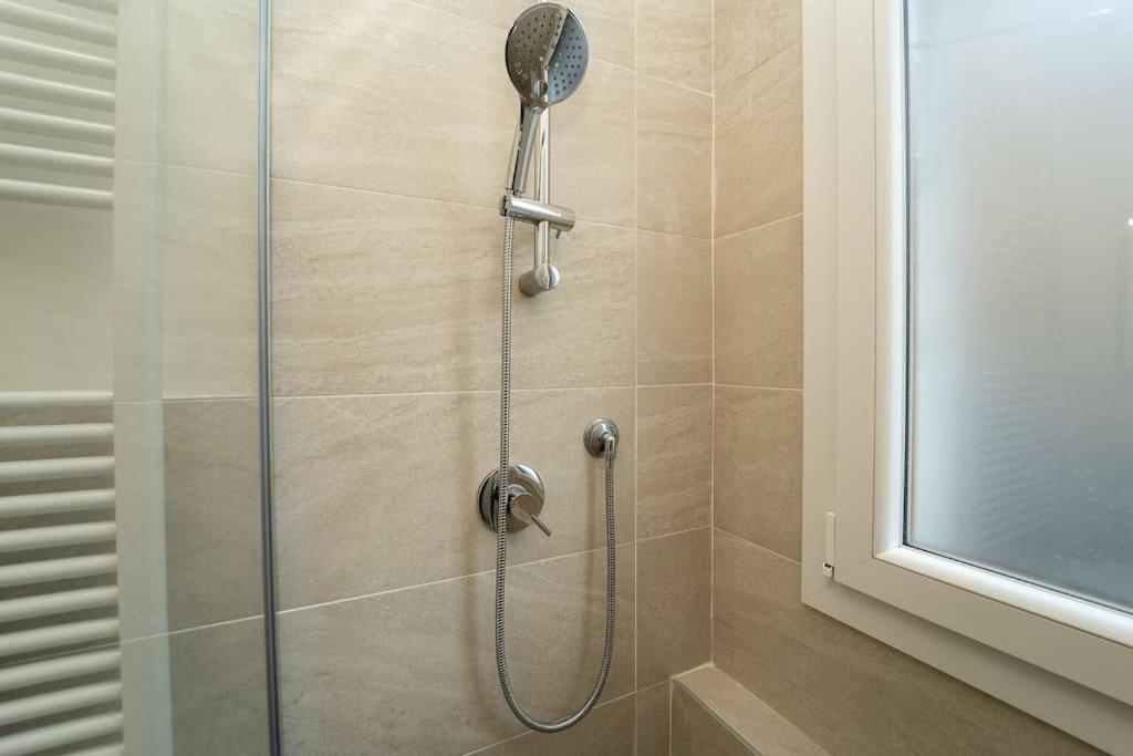 Porta Venezia Nuovo E Accogliente Apartamento