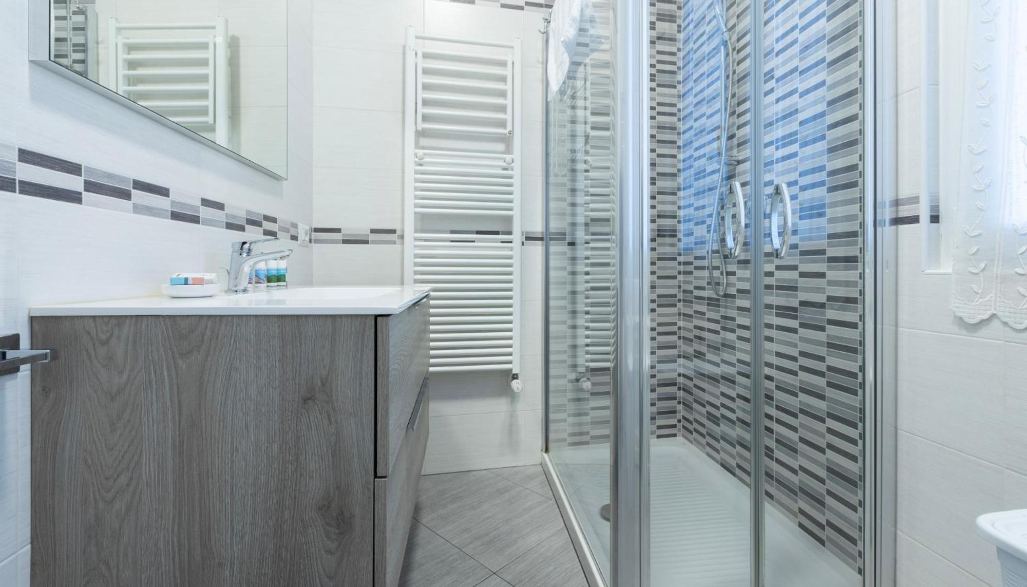 Italianway - Brenta 9 * Milan