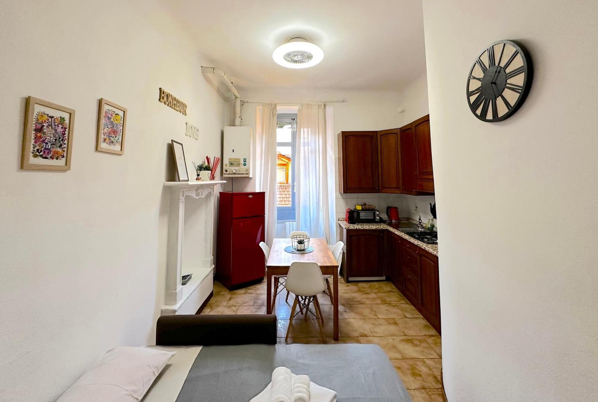 Elegant Near Metro Porta Romana,3 Fermate Subway-stop A Duomo, Wifi-netflix Free * Milão