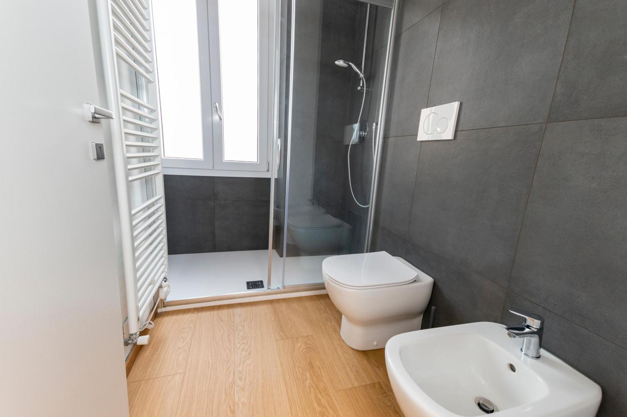 Ihost - Simonetta 7 * Milão
