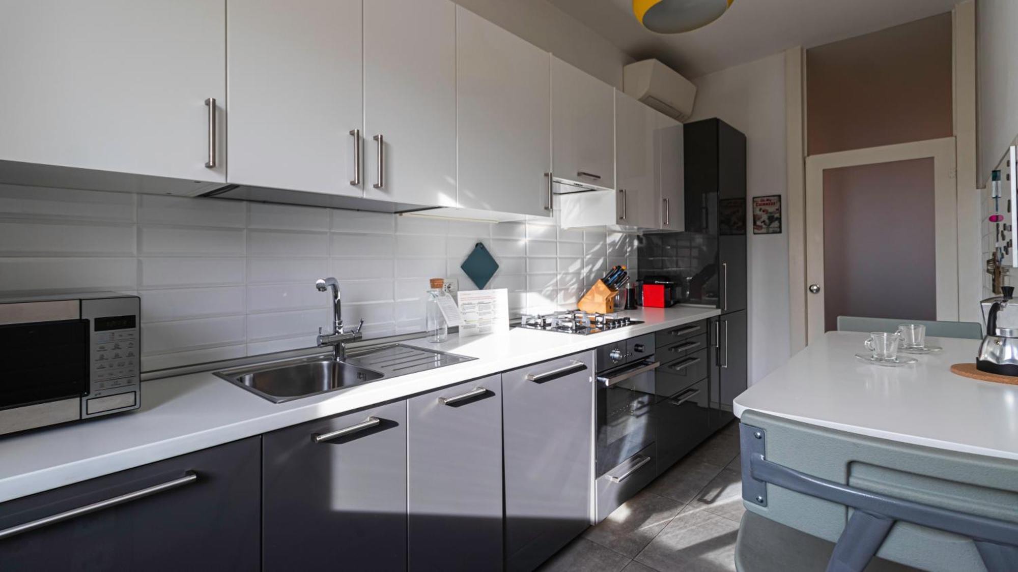 Italianway - Corso Xxii Marzo 4 * Milano